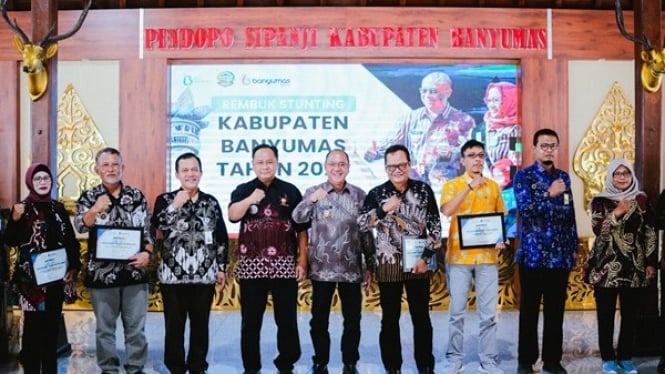 Bupati Banyumas membuka Rembuk Stunting di Si Panji