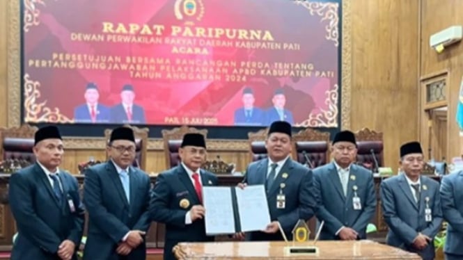 Rapat paripurna Pemkab Pati bersama DPRD Pati