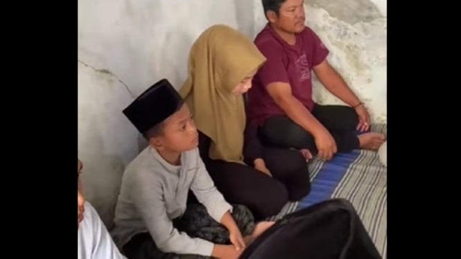 Wali Murid Minta Maaf ke Guru Madin Usai Viral