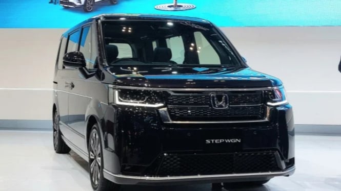 Honda Step WGN Hybrid