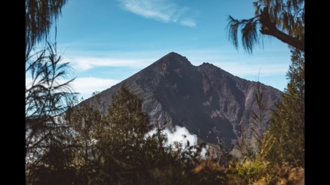 Jalur Pendakian Rinjani Ditutup 1 Agustus 2025