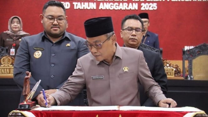 Paripurna DPRD Purbalingga bahas APBD 2025