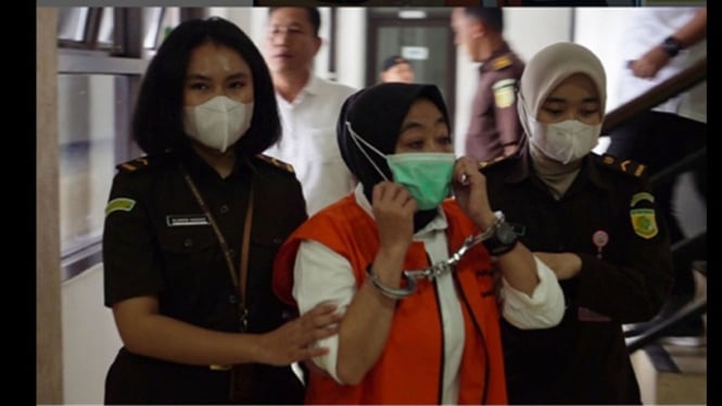 Kades Cikujang tertawa saat ditetapkan tersangka korupsi