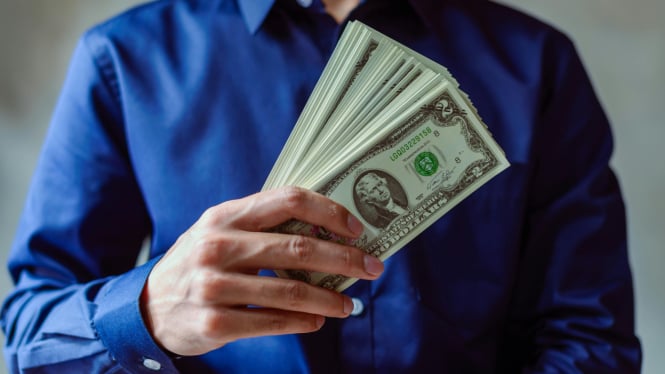 Weton Selasa Kliwon Diprediksi Akan Tajir Melintir di Tahun 2025