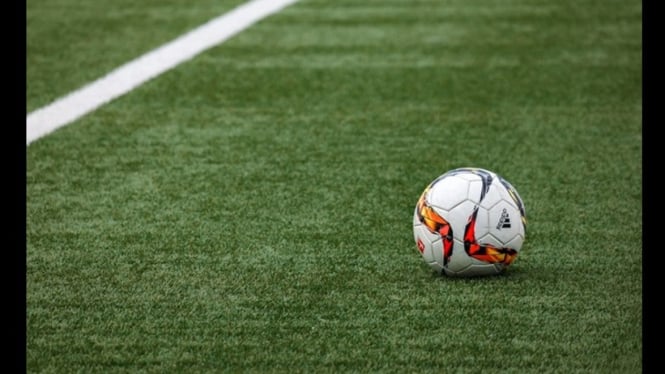 Kiper hanya boleh pegang bola 8 detik, aturan baru PSSI