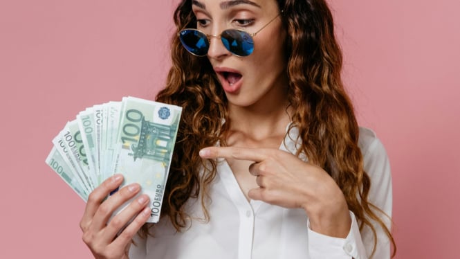 Weton yang Disebut Berpotensi Kaya Sejak Lahir