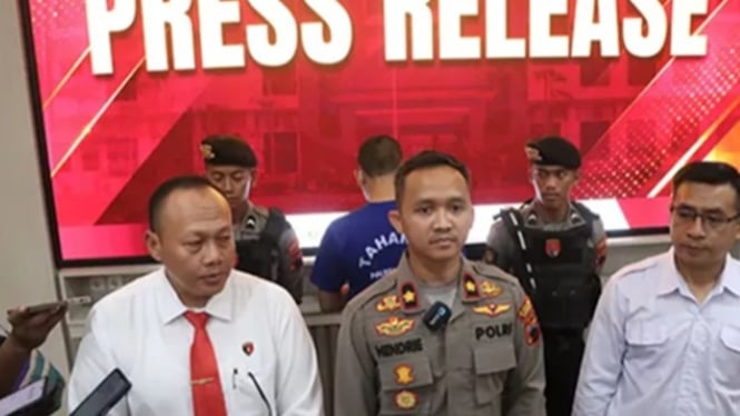 Kades Demak digerebek selingkuh dan memeras suami korban