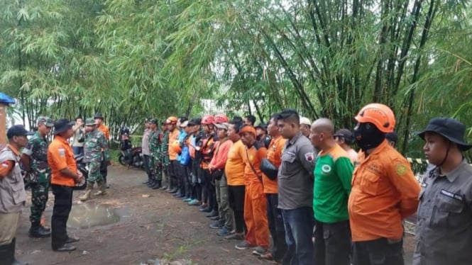Pencarian korban laka air di Sungai Klawing Purbalingga