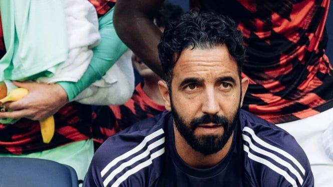 Ruben Amorim merespon kritik Bruno Fernandes terhadap pemain MU
