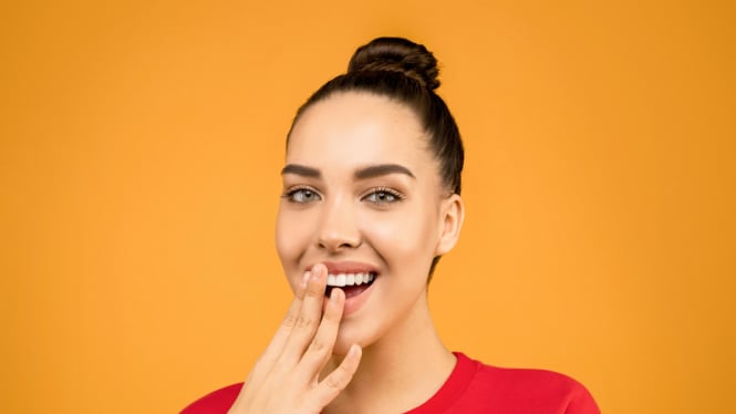 Mimpi Gigi Atas Copot