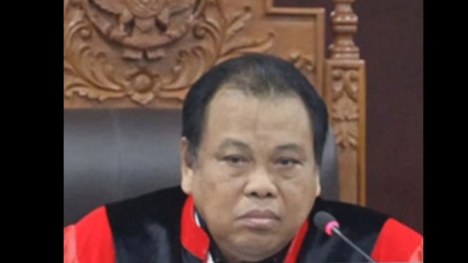 Hakim MK Arief Hidayat saat memimpin sidang gugatan