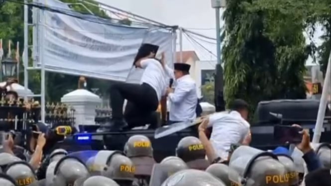 Demo di Pati Ricuh