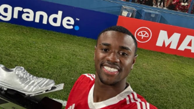 Manchester United incar striekr muda Brazil