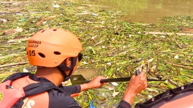 Pencarian Hari ke-2 Anak Tenggelam di Sungai Serayu Cilacap