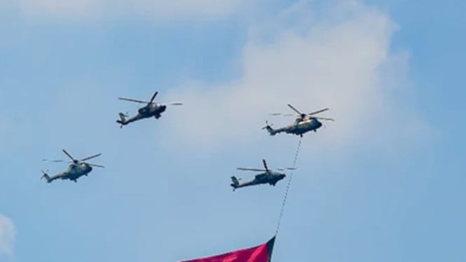 Atraksi jet tempur TNI AU hiasi langit Jakarta