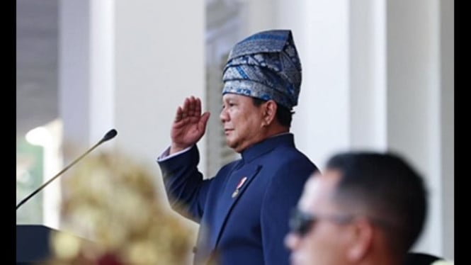 Prabowo tinjau dokumen RAPBN 2026
