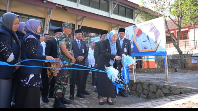 Launching Sekolah Rakyat Banjarnegara.