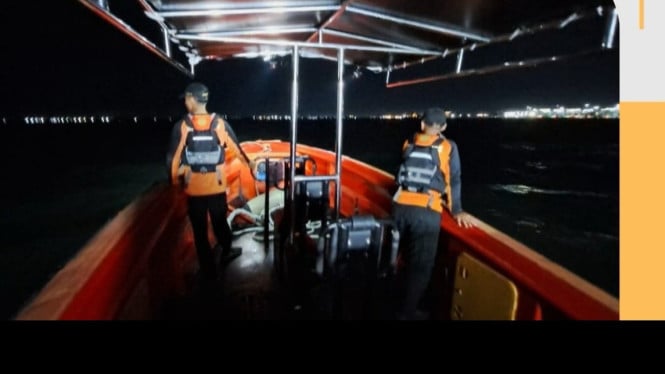 Kapal Nelayan Hantam Ombak Tenggelam di Perairan Korowelang Kendal