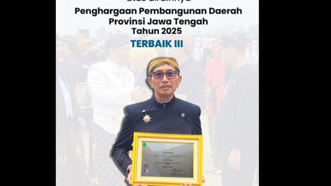 Wabup Suroto terima penghargaan Kabupaten Terbaik III