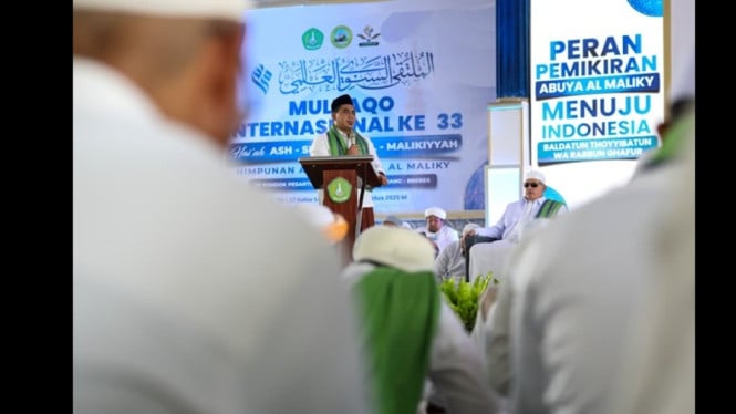 Taj Yasin umumkan insentif guru agama Jateng naik
