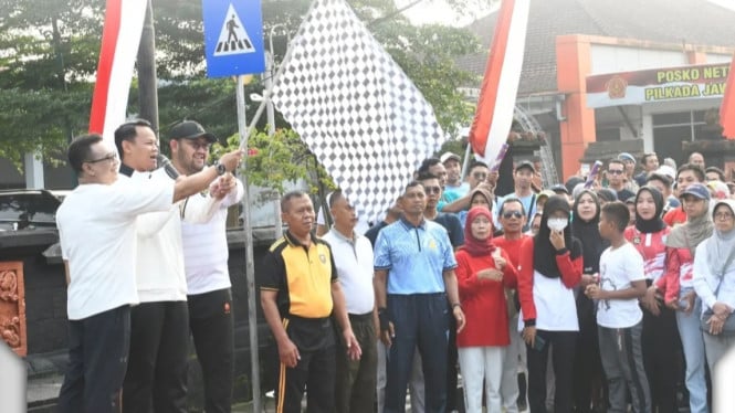 Bupati Fahmi Lepas Jalan Sehat Kemerdekaan di Purbalingga