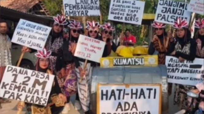 Warga Sembungjambu Pekalongan Gelar Karnaval