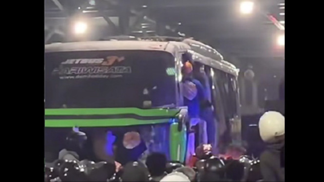 Kerusuhan suporter PSIM vs Persib di Yogya