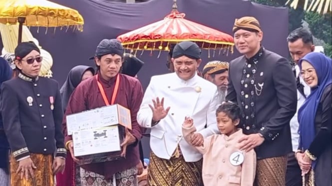 Ruwatan Rambut Gimbal di Dieng Culture Festival 2025