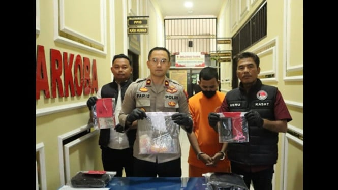 Polres Kebumen sita ratusan butir pil sapi