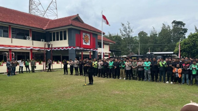 Polisi dan pendemo di Solo shalat gaib untuk Affan
