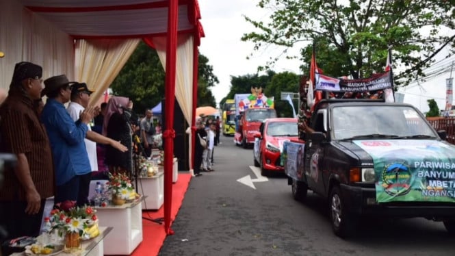 Juara Karnaval Mobil Hias di Banyumas