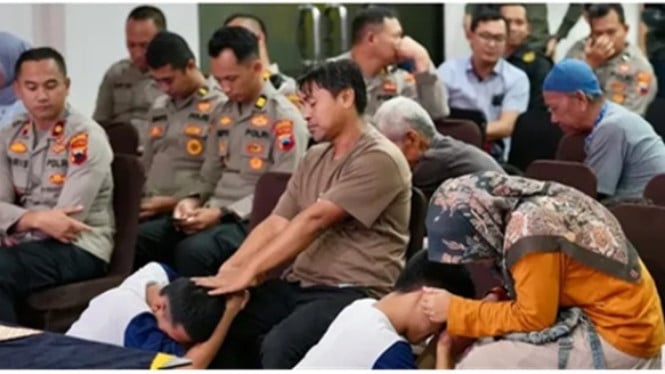 Pelajar dipulangkan usai ikut demo anarkis di Kebumen