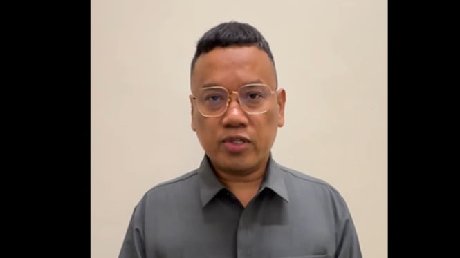 Reaksi menenangkan Uya Kuya usai rumah dijarah