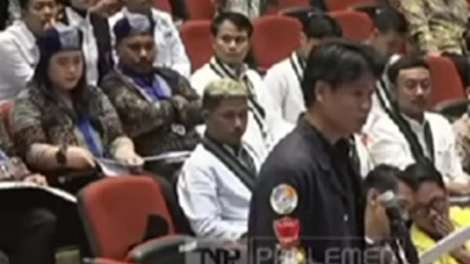 Mahasiswa Trisakti kritik DPR RI di Senayan