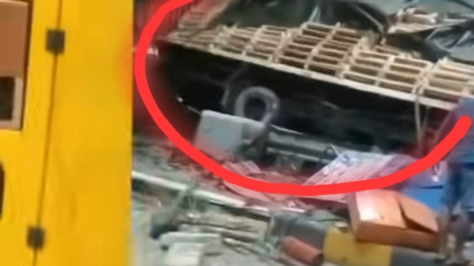 Kecelakaan 2 Truk Kontainer Seruduk di Gerbang Tol Ciawi 2 Bogor