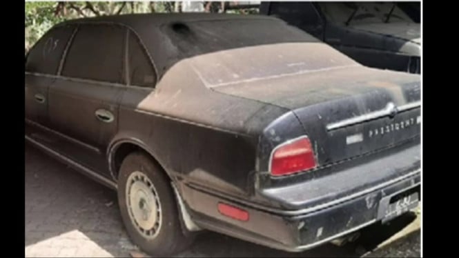 Mobil klasik BJ Habibie terancam jadi barang sitaan KPK