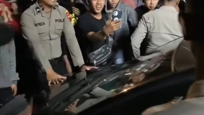 Masyarakat Pati Serbu Aktivis Pati Ahmad Husein