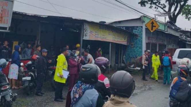 Kecelakaan Timpa Sejumlah Kendaraan di Banjarnegara