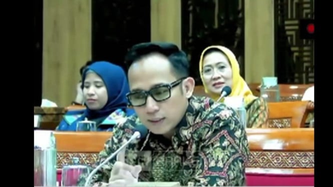Denny Cagur hadir di rapat Komisi X DPR RI