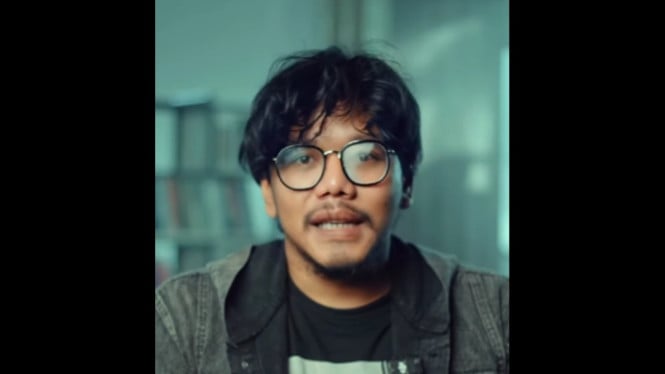 Polemik TNI vs Ferry Irwandi memanas