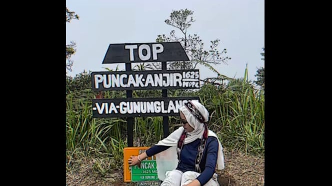 Pesona alam Puncak Anjir Banjarnegara