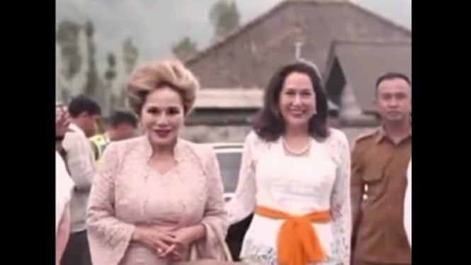 Dewi Soekarno gelar pameran seni Tokyo