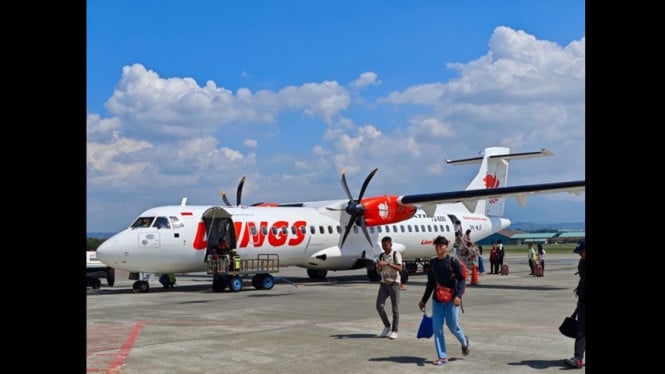 Pesawat Wings Air di Bandara Ahmad Yani