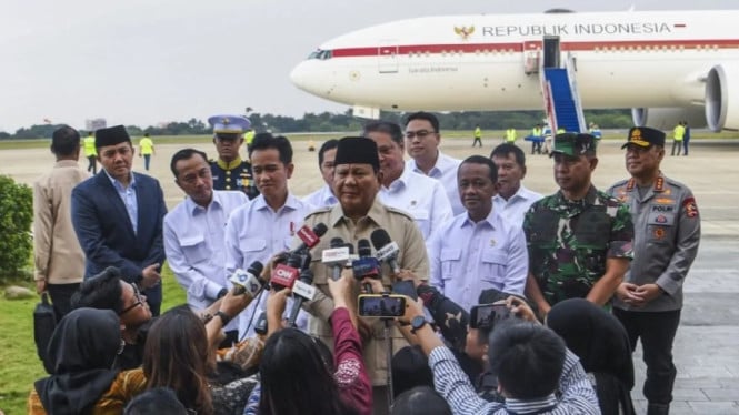 Presiden Prabowo Subianto berikan keterangan kepada wartawan