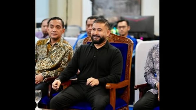 Tunku Ismail tantang FIFA soal sanksi Malaysia