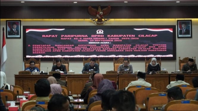 Bupati Cilacap sahkan Perubahan APBD 2025