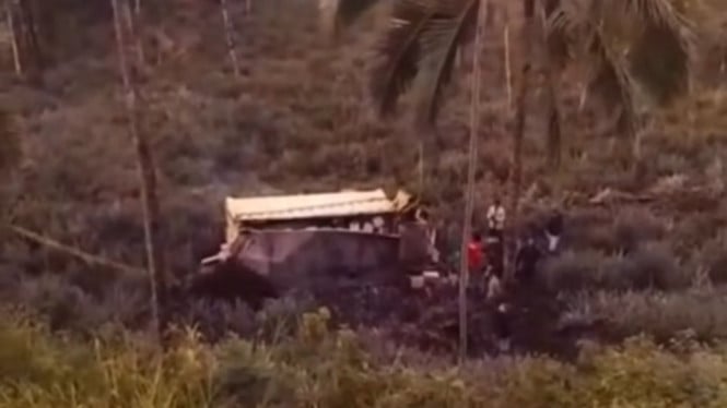 Truk Box Mengalami Rem Blong di JI Desa Sangkanayu Purbalingga