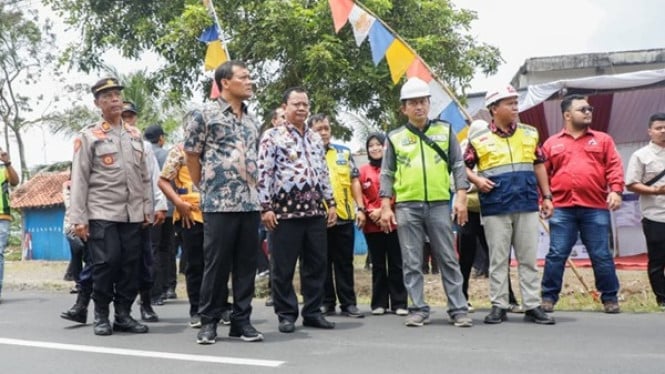 Jalan Bumiayu Salem Brebes kini mulus dan nyaman