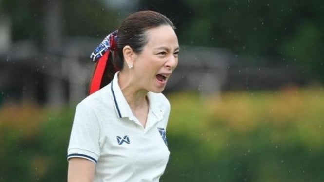 Presiden Federasi Sepak Bola Thailand (FAT), Madam Pang