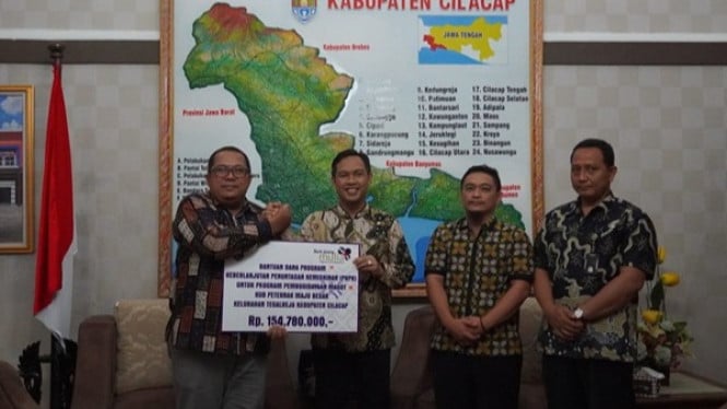 Bank Jateng serahkan CSR budidaya maggot Cilacap